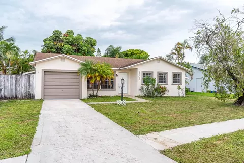 9205 SW 16th Rd E, Boca Raton, FL 33428