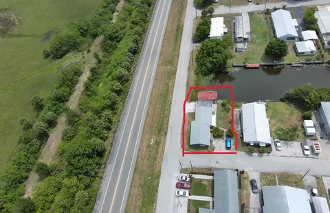 1013 3rd St, Okeechobee, FL 34974 photo 2