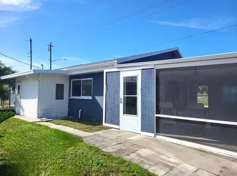 1013 3rd St, Okeechobee, FL 34974 photo 3