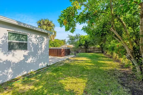 210 6th St, Jupiter, FL 33458 photo 28