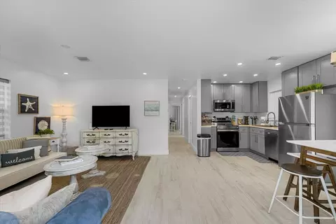 210 6th St, Jupiter, FL 33458 photo 5
