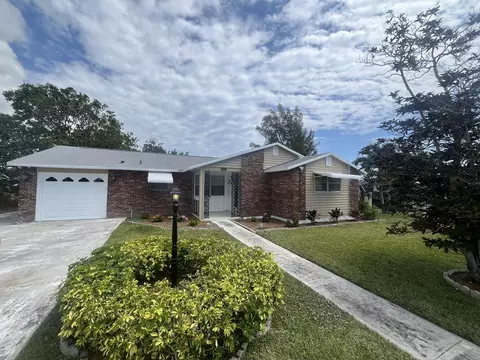 600 W 37th St, Riviera Beach, FL 33404
