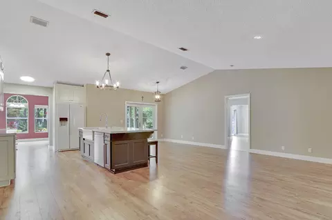 12192 189 Ct N, Jupiter, FL 33478 photo 9
