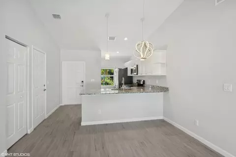 5860 SE Normandy Ave, Stuart, FL 34997 photo 10