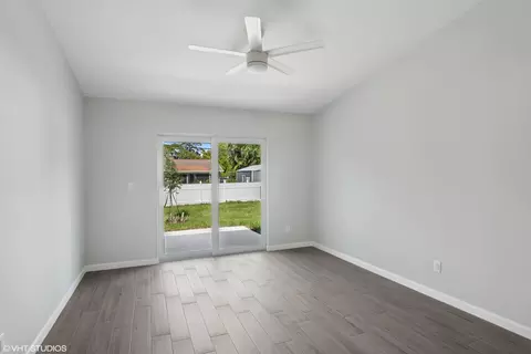 5860 SE Normandy Ave, Stuart, FL 34997 photo 9