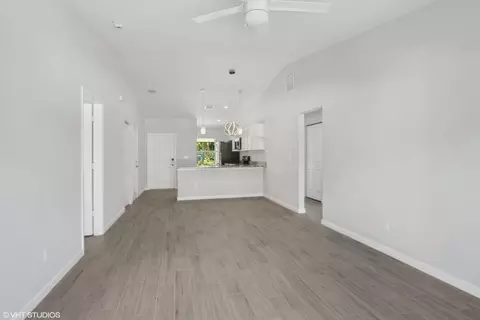 5860 SE Normandy Ave, Stuart, FL 34997 photo 11