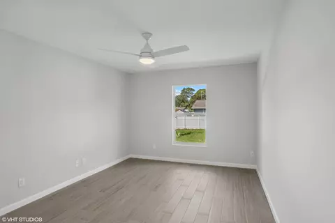 5860 SE Normandy Ave, Stuart, FL 34997 photo 13