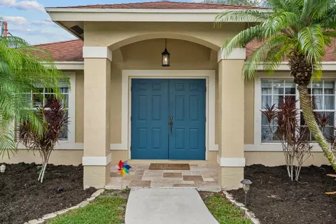 1913 SW Aladdin St, Port Saint Lucie, FL 34953