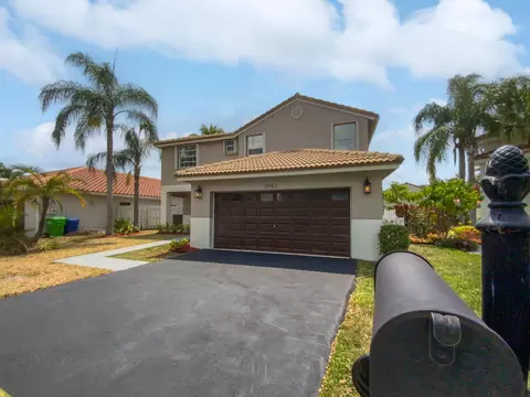12543 NW 10th Ct, Sunrise, FL 33323