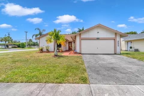 7730 Cedro Ct, Lake Worth, FL 33467