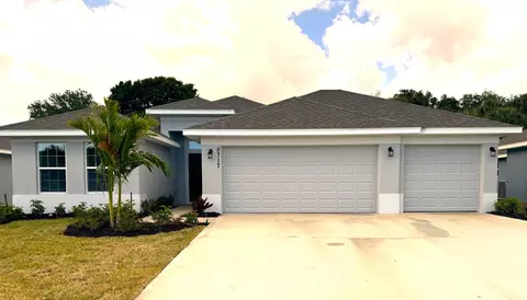 5717 Waterstone Blvd, Fort Pierce, FL 34951