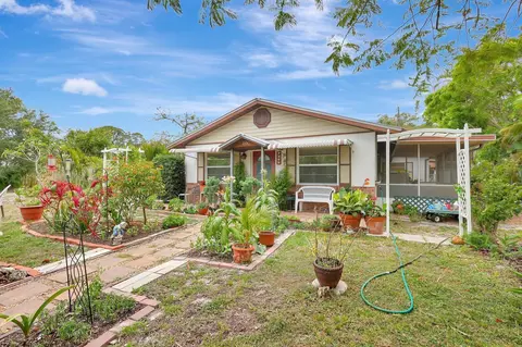 824 E Madison Ave, Stuart, FL 34996 photo 2