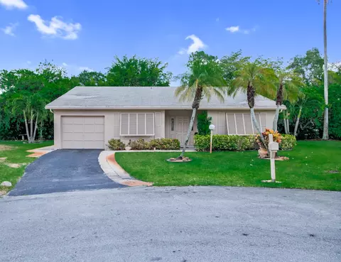4170 Pine Aire Dr, Lake Worth, FL 33467