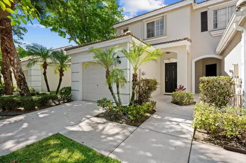 4688 Palmbrooke Cir, West Palm Beach, FL 33417