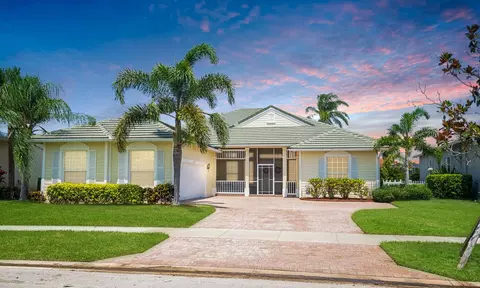199 NW Magnolia Lakes Blvd, Port Saint Lucie, FL 34986