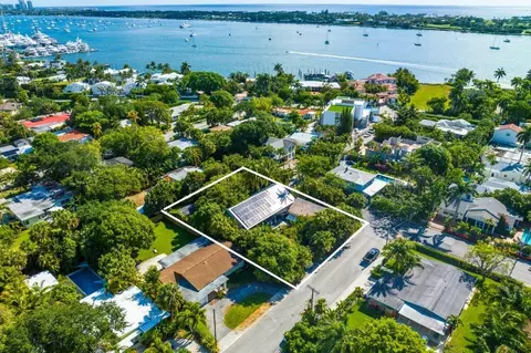 233 33rd St, West Palm Beach, FL 33407