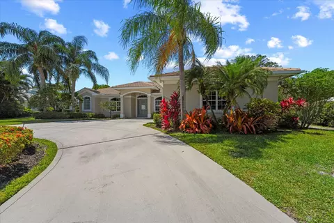 3375 SE Court Dr, Stuart, FL 34997 photo 2