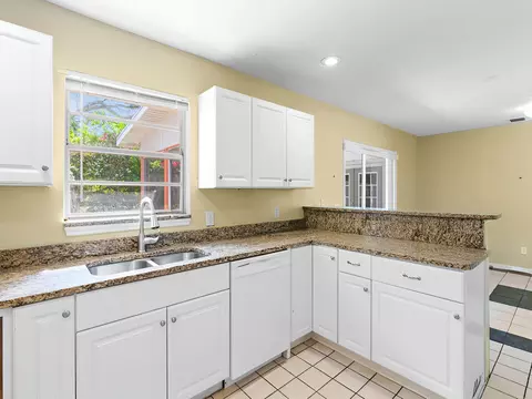 6028 SE Avalon Dr, Stuart, FL 34997 photo 17