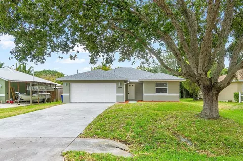 3688 SE Upper St, Stuart, FL 34997 photo 2