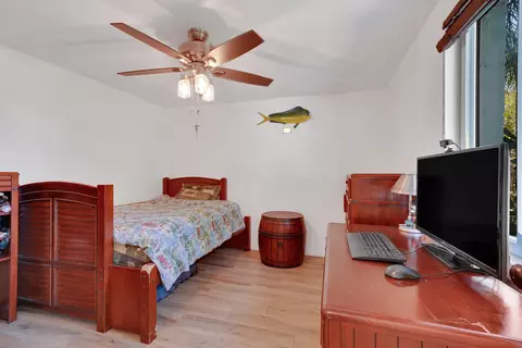 925 SW Rustic Cir, Stuart, FL 34997 photo 33