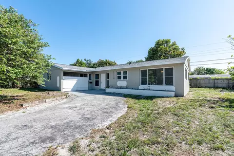 1112 NW 42nd Way, Lauderhill, FL 33313