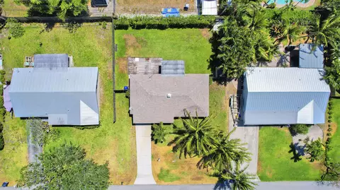 1509 Venus Ave, Jupiter, FL 33469 photo 4