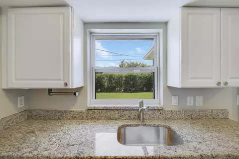 1509 Venus Ave, Jupiter, FL 33469 photo 18