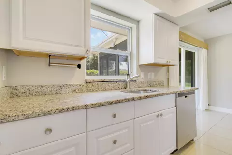 1509 Venus Ave, Jupiter, FL 33469 photo 17