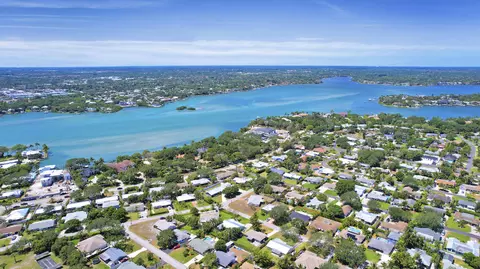 1509 Venus Ave, Jupiter, FL 33469 photo 9