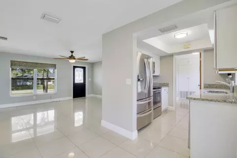 1509 Venus Ave, Jupiter, FL 33469 photo 14