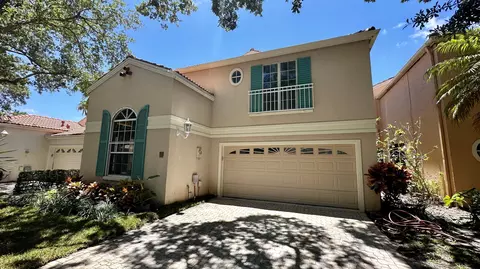 40 Via Verona, Palm Beach Gardens, FL 33418
