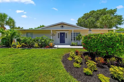 4106 NE Hyline Dr, Jensen Beach, FL 34957