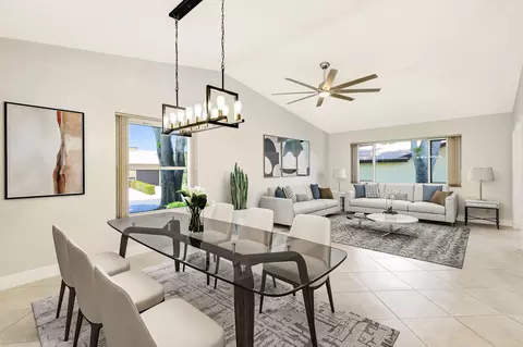17 Ridge Pointe Dr #A, Boynton Beach, FL 33435