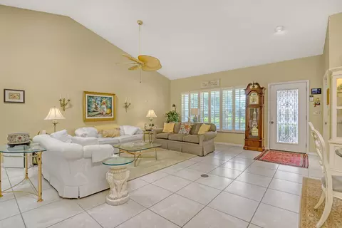 5010 SE Hanson Cir, Stuart, FL 34997 photo 9