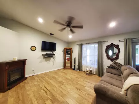 405 NW 10th Ave, Okeechobee, FL 34972 photo 5