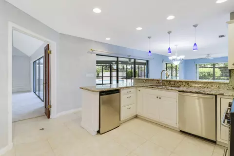 316 River Dr, Tequesta, FL 33469 photo 9