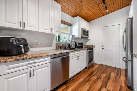 4331 SE Dixie Ross St, Stuart, FL 34997 photo 7