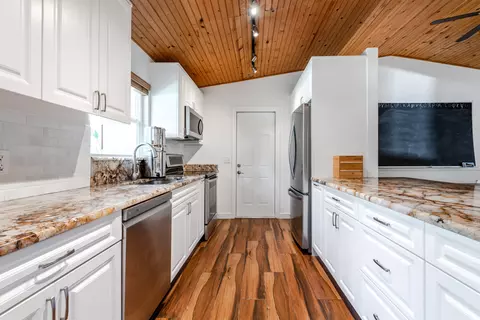4331 SE Dixie Ross St, Stuart, FL 34997 photo 8