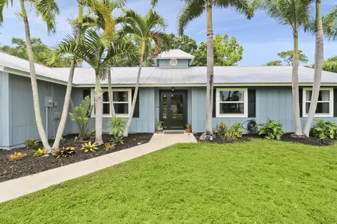 804 NW North River Dr, Stuart, FL 34994 photo 3