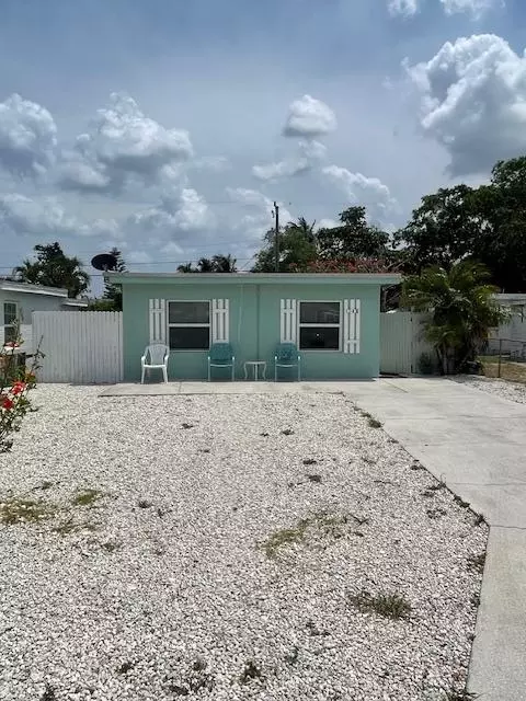 1148 Highview Rd, Lake Worth, FL 33462