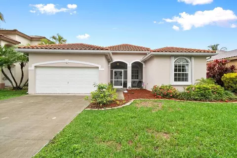 3035 SE 7th Pl, Homestead, FL 33033