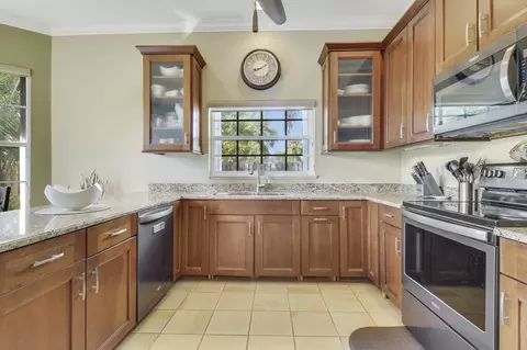 700 SE Michaels Ct, Stuart, FL 34996 photo 13