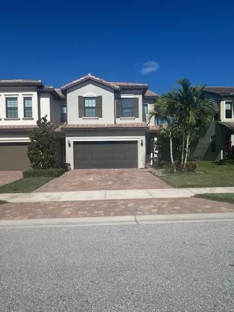 8318 Rearing Ln, Lake Worth, FL 33467