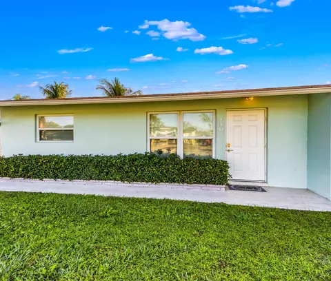 140 SW Hideaway Pl, Stuart, FL 34994 photo 3