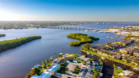 140 SW Hideaway Pl, Stuart, FL 34994 photo 25