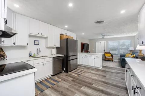 140 SW Hideaway Pl, Stuart, FL 34994 photo 8