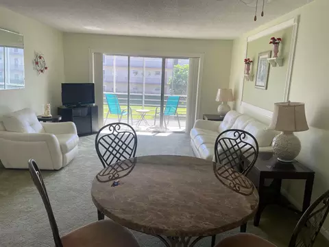 705 Lori Dr #202, Palm Springs, FL 33461