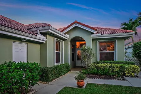 115 S Hampton Dr, Jupiter, FL 33458 photo 3