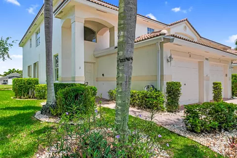 7930 Laina Ln #3, Boynton Beach, FL 33437