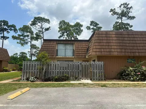 2397 Caroma Ln, West Palm Beach, FL 33415